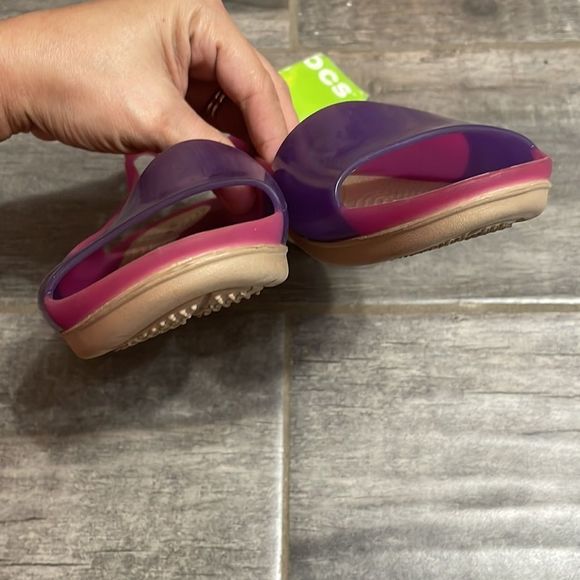 Croc flat for woman size 8. Color block flat. - Picture 3 of 6